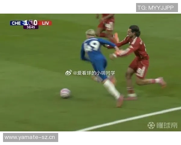 前裁判解析伊萨克与詹姆斯争议犯规索博接触未足以影响加纳乔表现