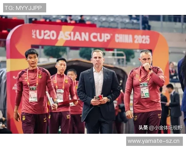 国足主帅职位吸引中外教练热情应聘60人报名10人进入面试环节